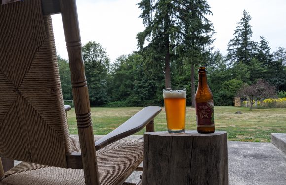 Dogfish Head 90 Minute Imperial IPA<span class='yasr-stars-title-average'><div class='yasr-stars-title yasr-rater-stars' id='yasr-overall-rating-rater-566eded06ff85' data-rating='3.4' data-rater-starsize='16'> </div></span>